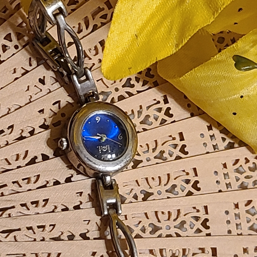 Ladies Watch for sale VINTAGE L.E. Watch